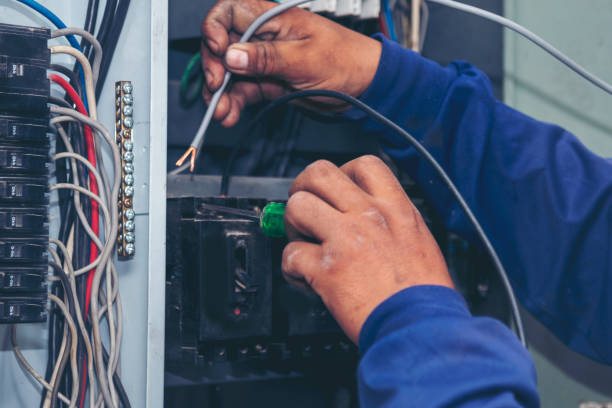 Best Emergency Electrical Repair  in Lake Camelot, IL
